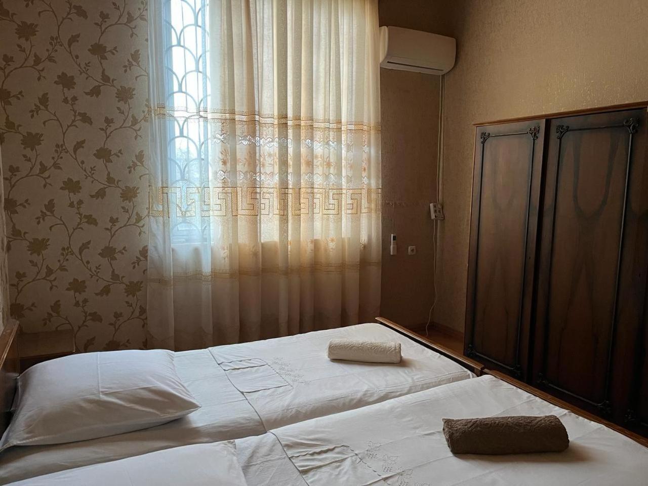 Guest House Levan II Dadiani Zugdidi Exterior photo